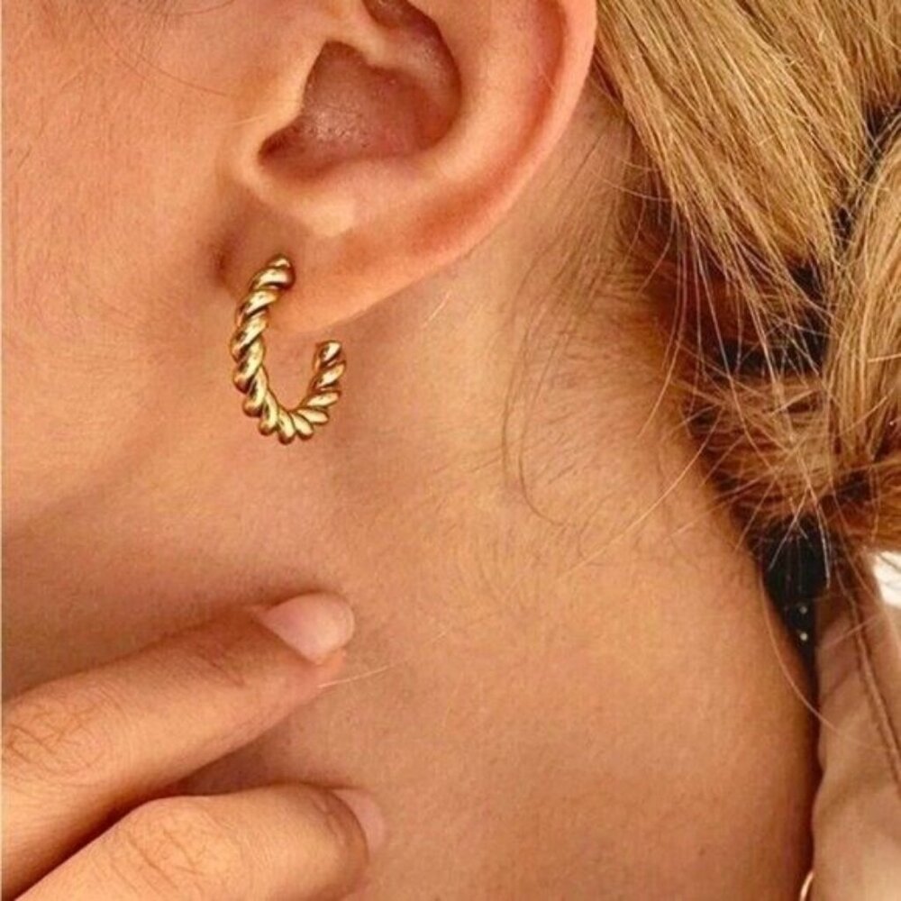 Perfect Everyday Gold Hoops WATERPROOF non-tarnish Gold Hoop Earring lightweight